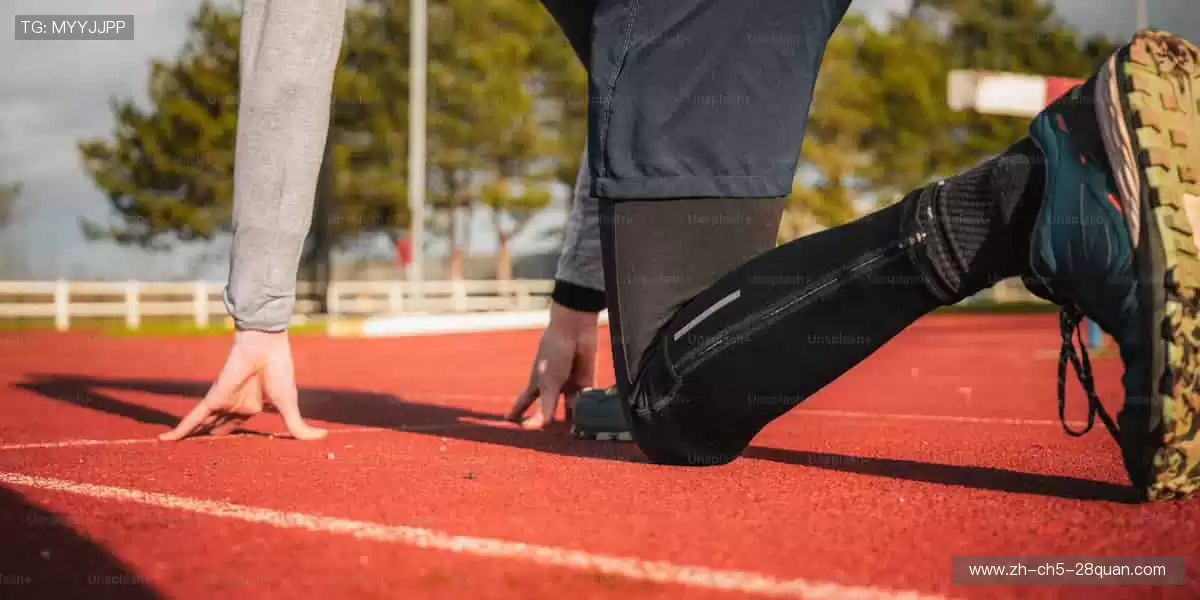 🎁 周边好物，把热爱穿在身上、握在手里！👕